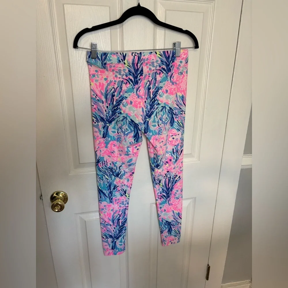 Lilly Pulitzer Coral Bay Maia Leggings – Girls Size XL – Fun & Preppy